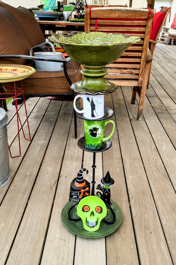 Item #0772 — Green,Black, 34 in