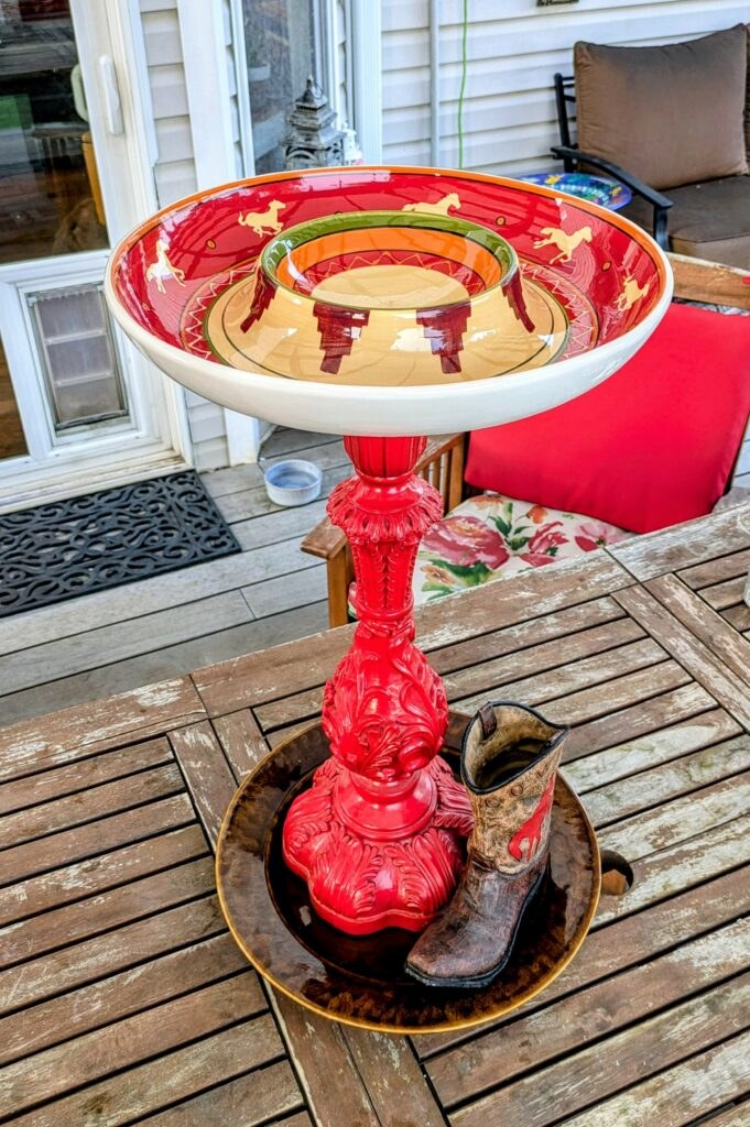 Item #0001 — Brown,Yellow,Red, 25 in