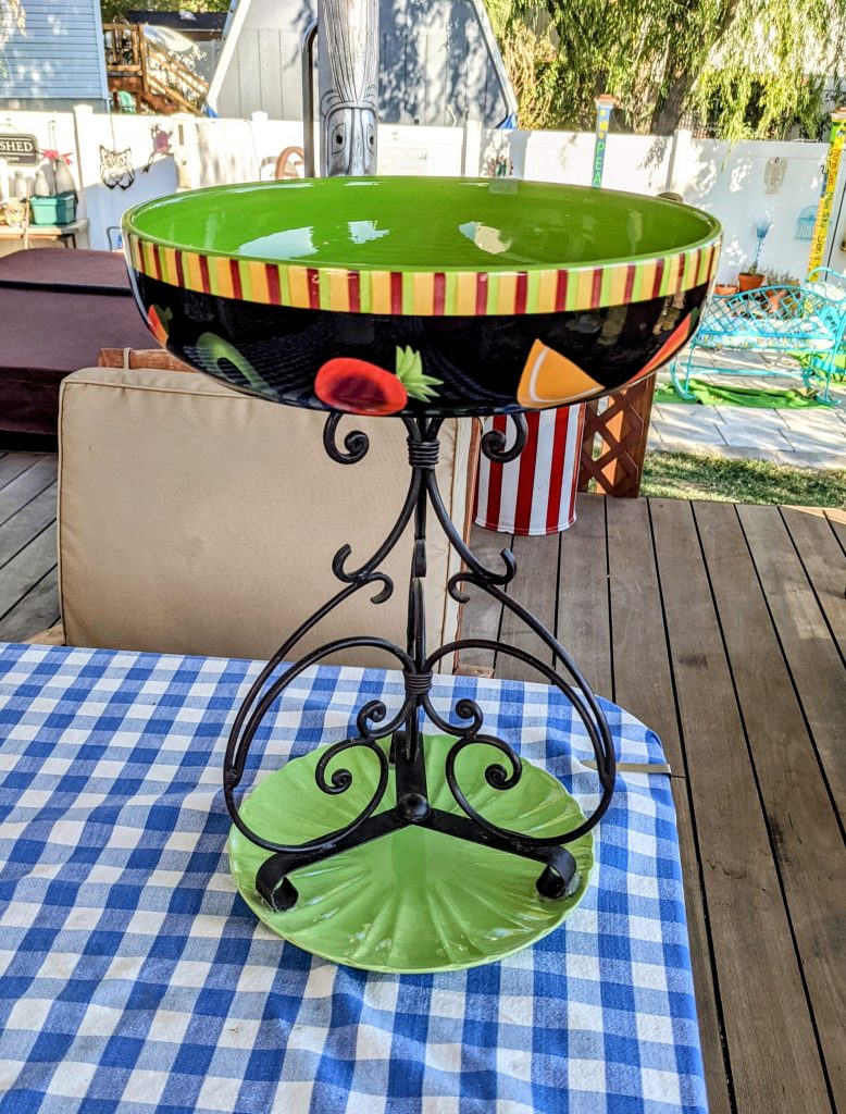 Item #0695 — Green,Black,Red, 18 in