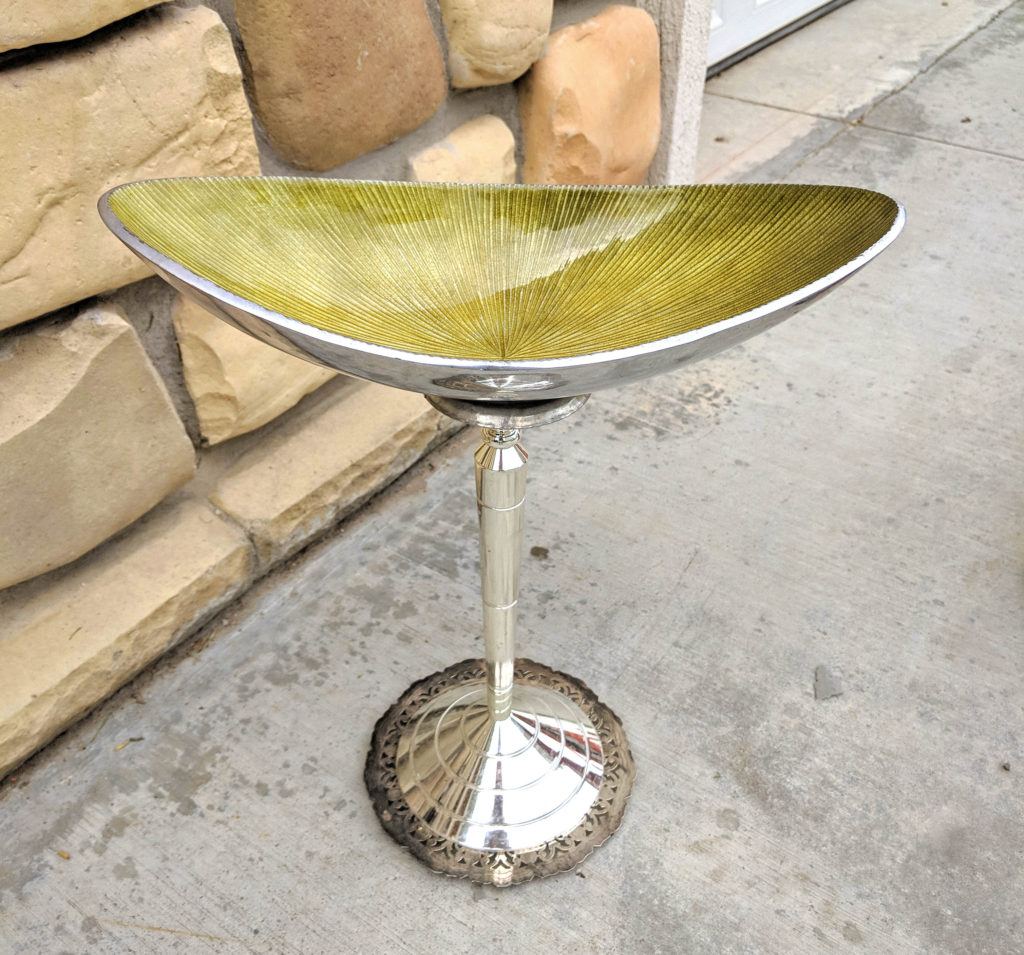 Item #0279 — Green,Silver, 17 in