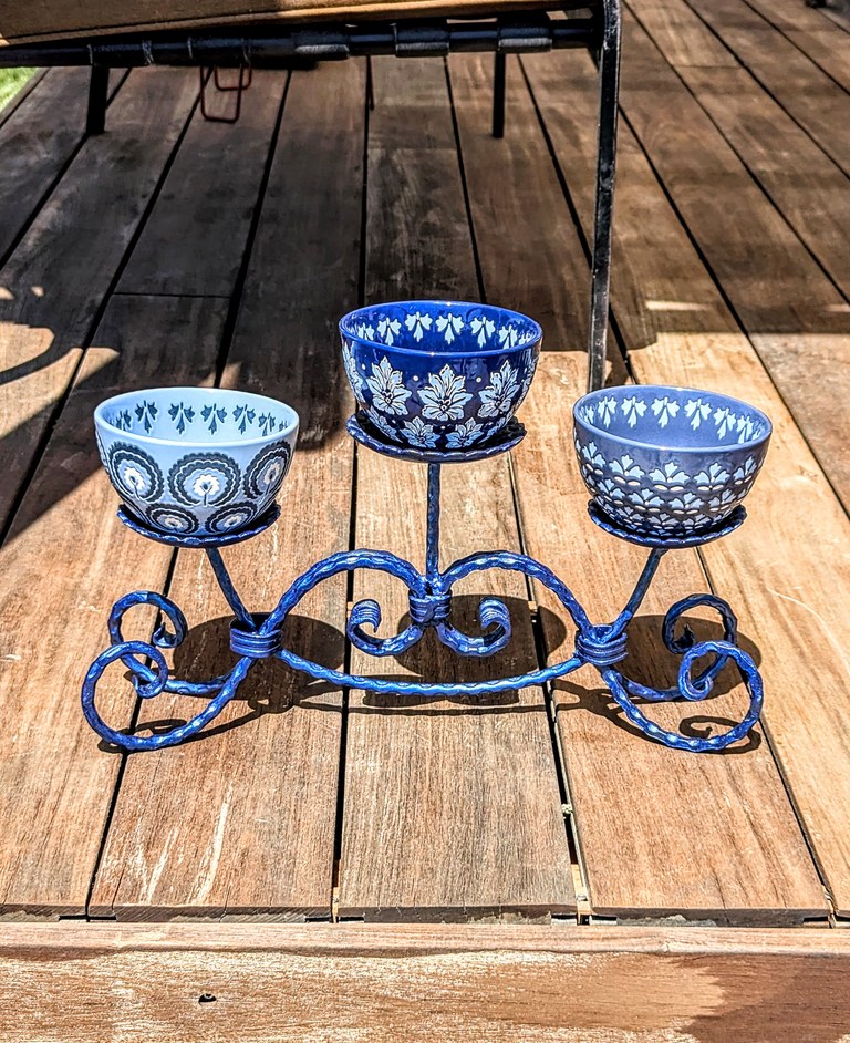 Item #0143 — Blue, 11 in