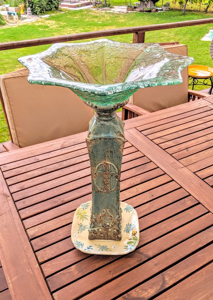 Item #0569 — Green,Blue, 21 in