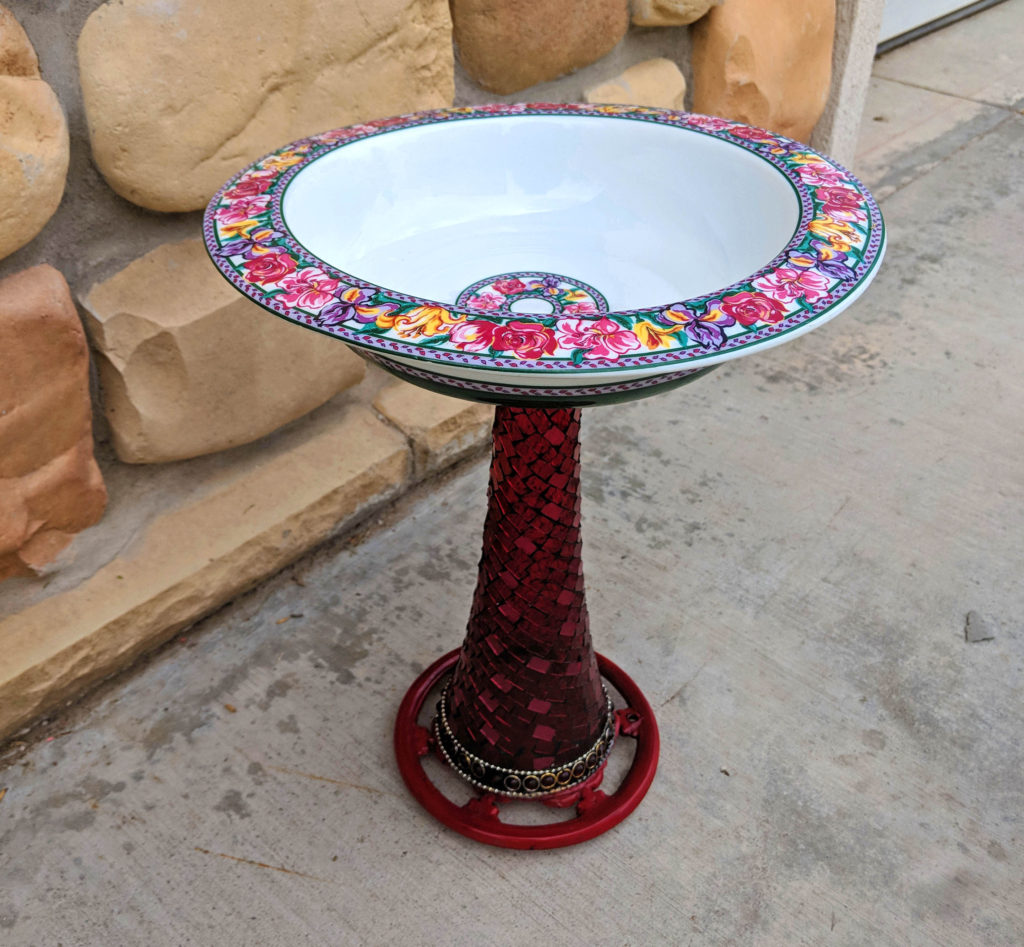 Item #0277 — Red, 15 in