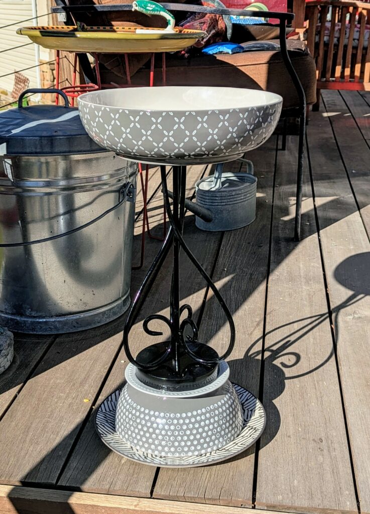 Item #0543 — Gray, 21 in