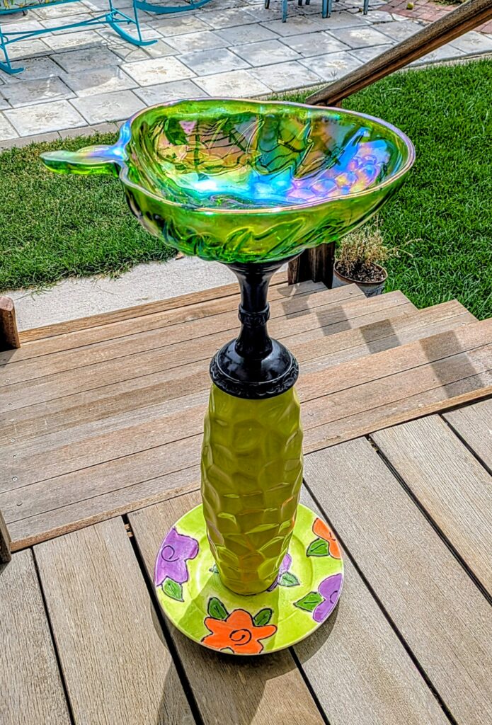 Item #0046 — Green, 25 in