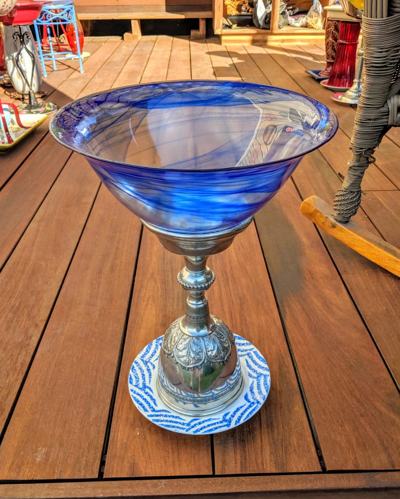 Item #0539 — Silver,Blue,Clear, 16 in