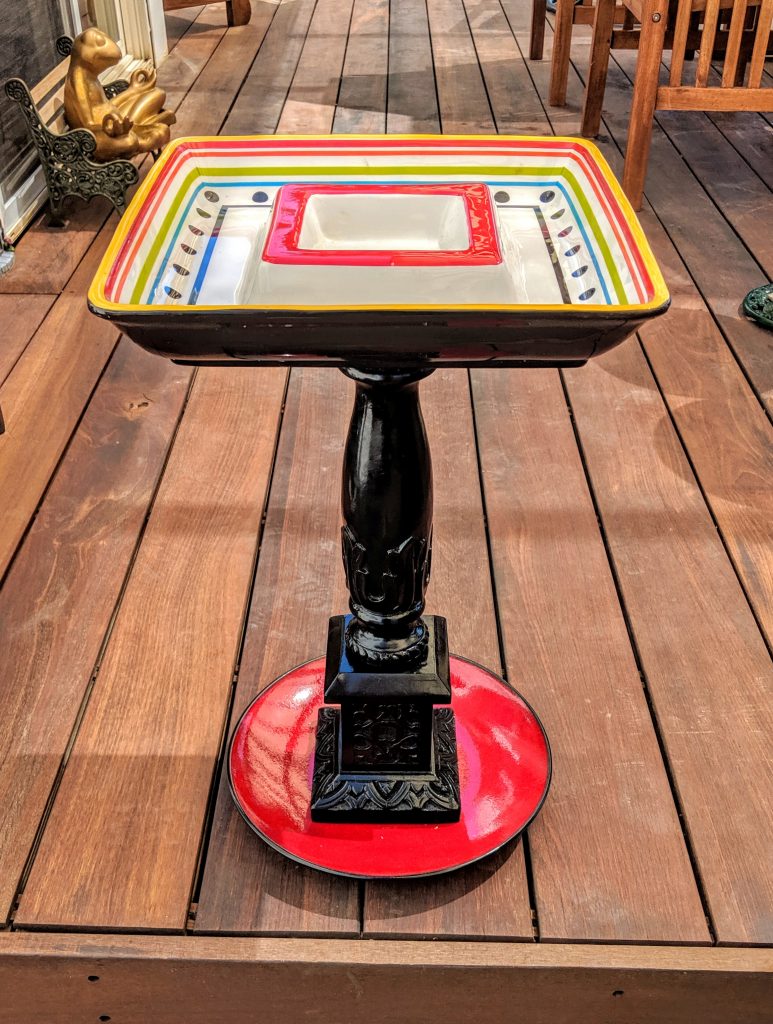 Item #0595 — Black,Red, 20 in