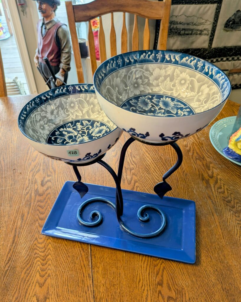 Item #0428 — Blue, 16 in