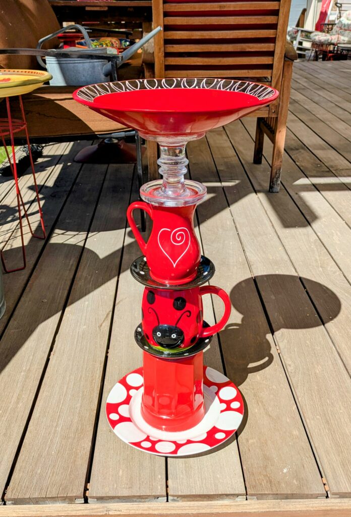 Item #0007 — Red, 25 in