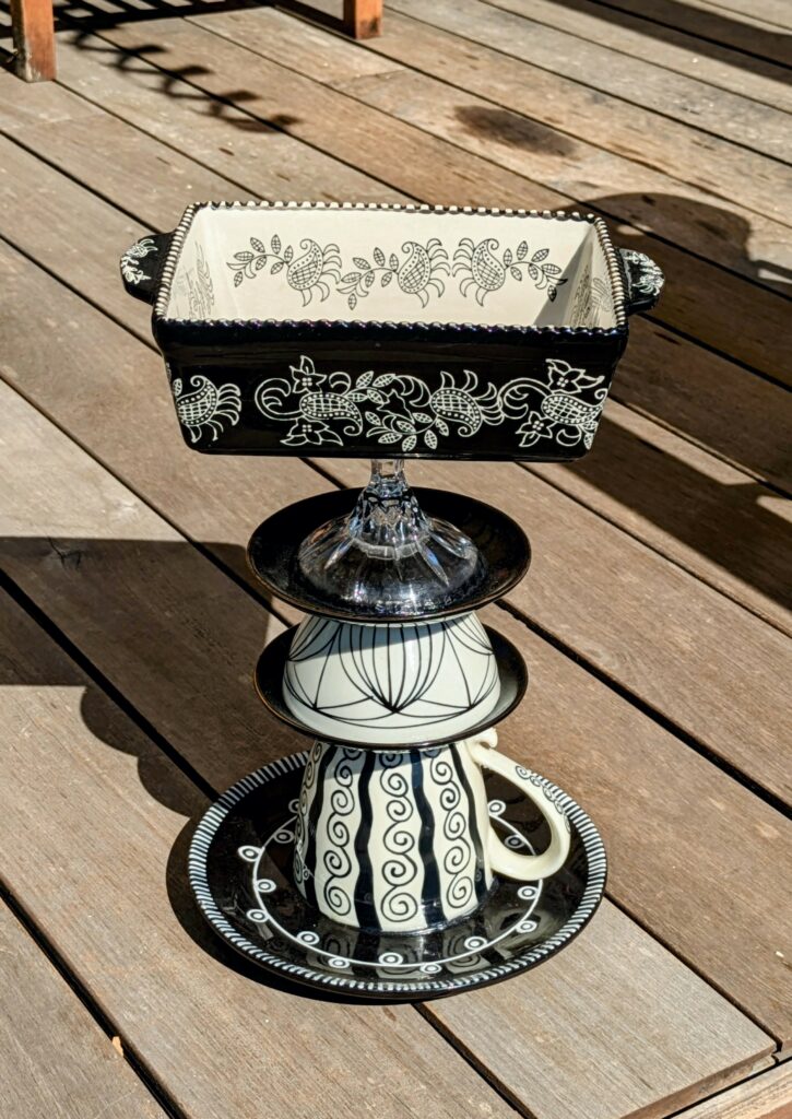 Item #0185 — Black,White, 15 in