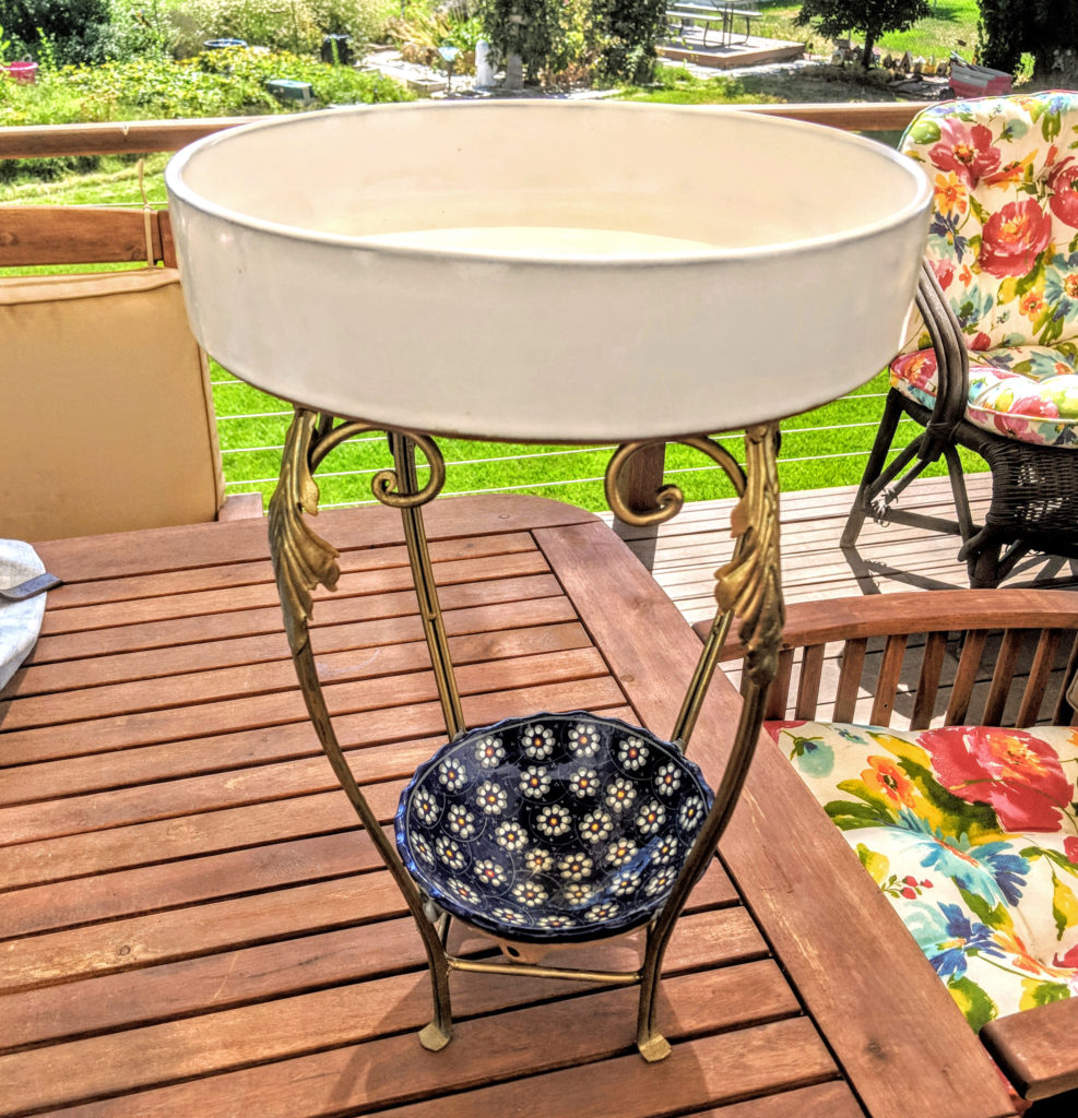 Item #0361 — Blue,White, 18 in