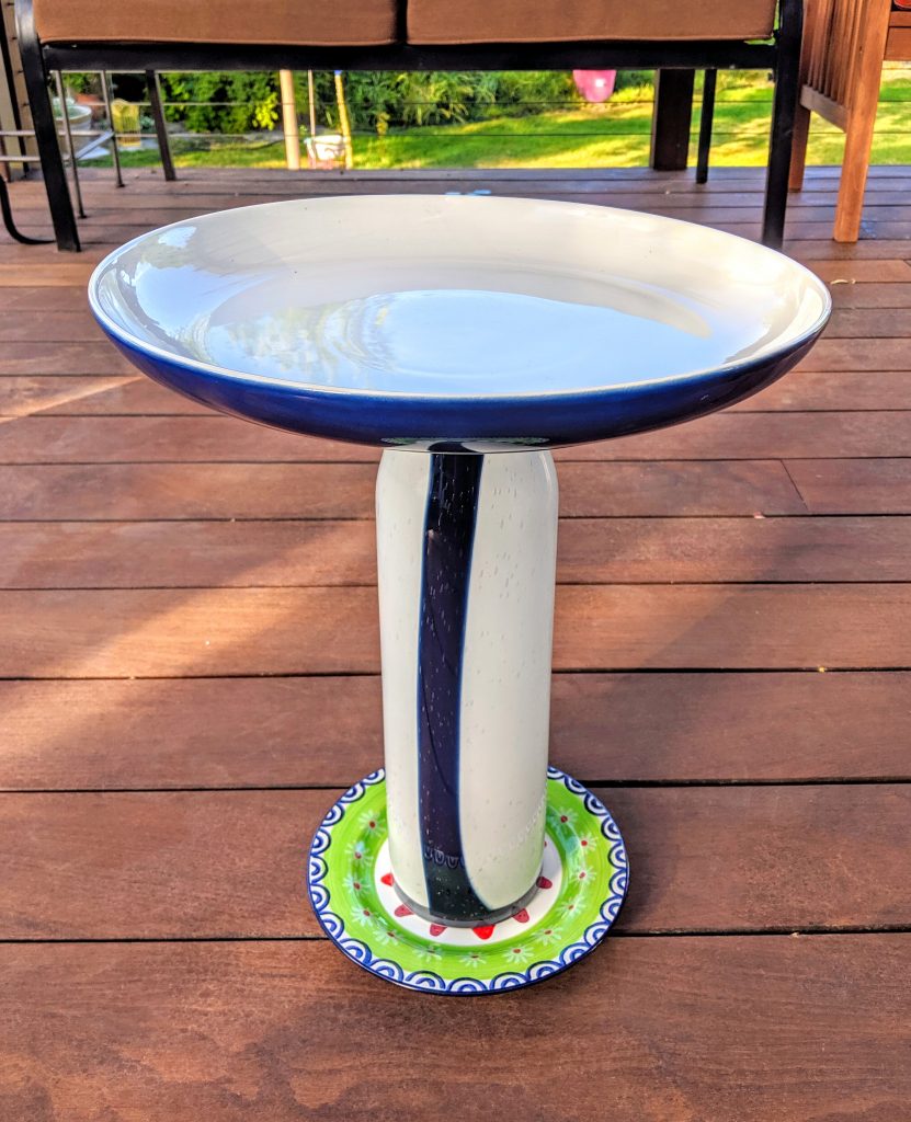 Item #0014 — Blue,White, 17 in