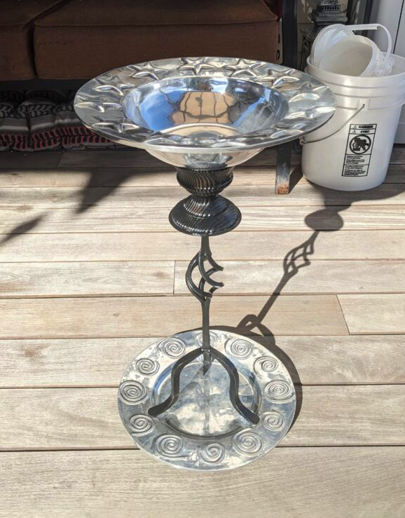 Item #0096 — Black,Silver, 23 in