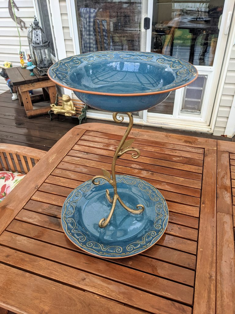 Item #0673 — Blue, 25 in