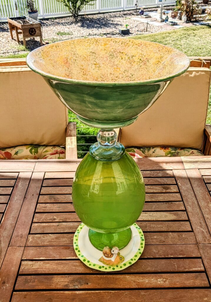 Item #0316 — Green, 19 in