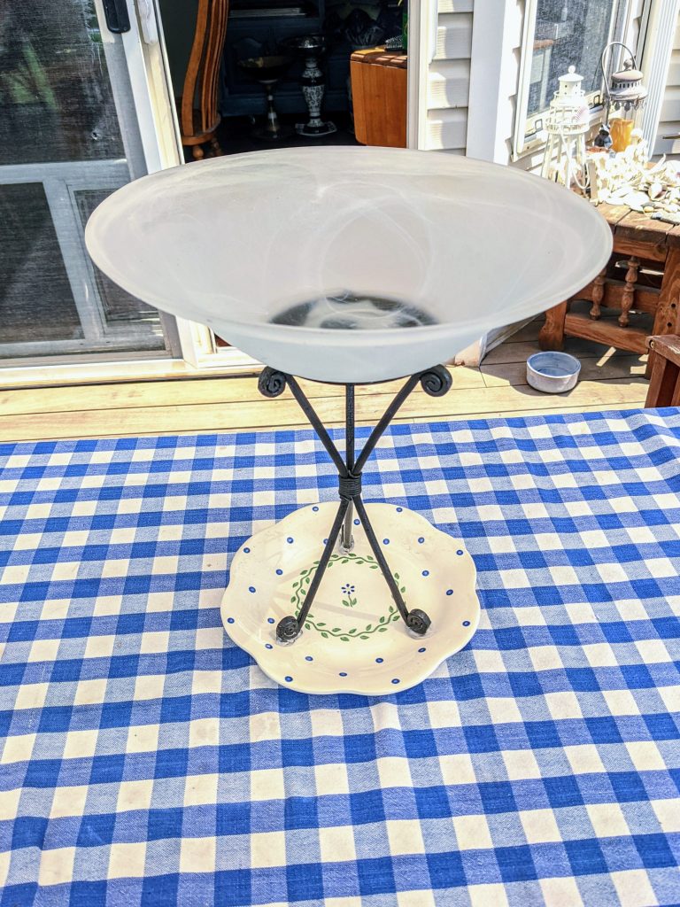 Item #0419 — Blue,White, 14 in