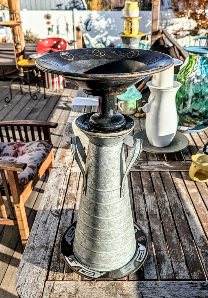 Item #0503 — Black,Silver, 23 in