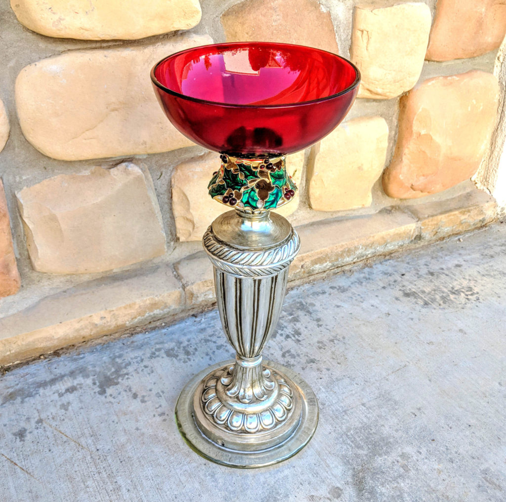 Item #0269 — Silver,Red, 19 in