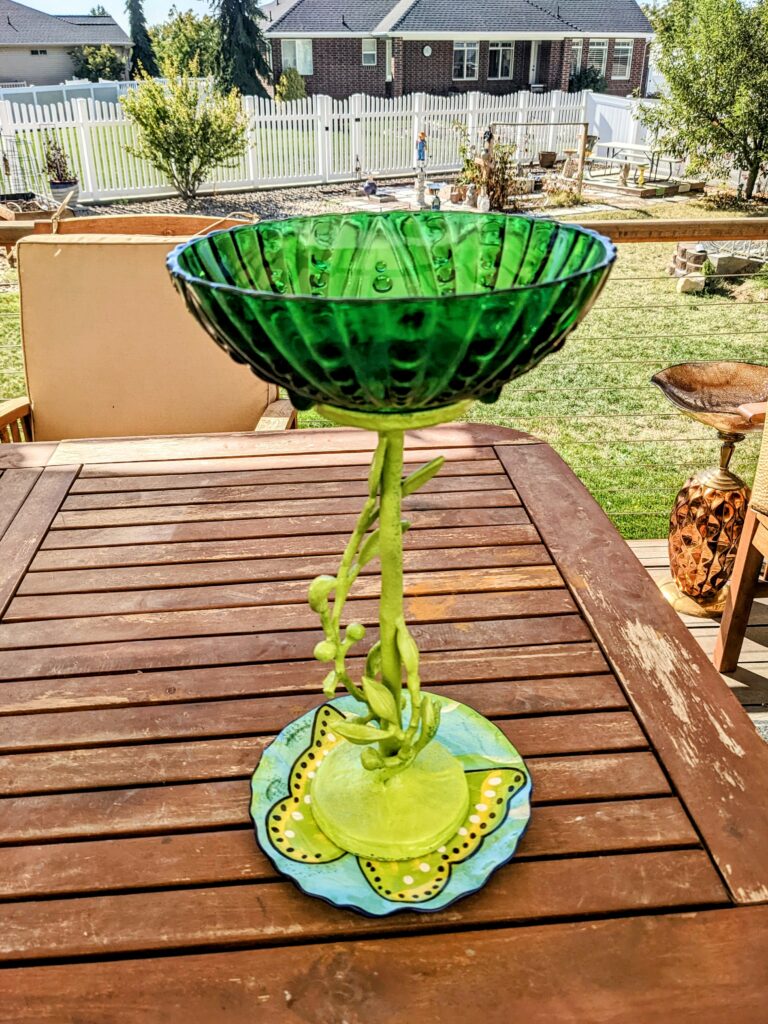 Item #0474 — Green, 15 in