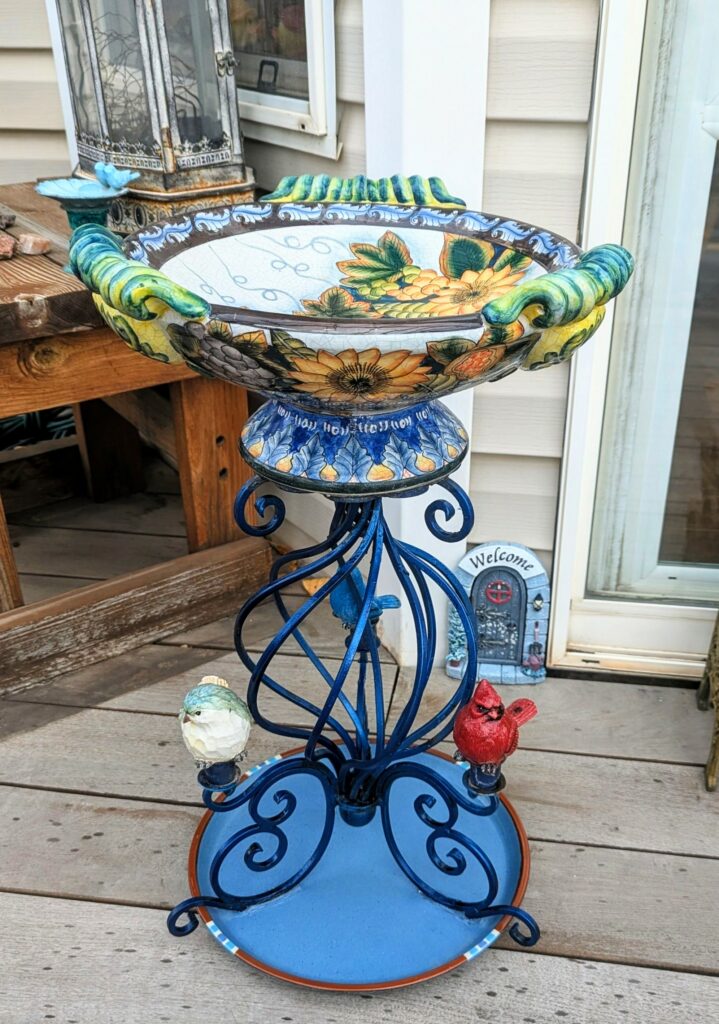 Item #0552 — Yellow,Blue, 21 in